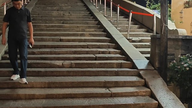 夜游无锡南长街：古运河秋灯映石桥，千年江南烟火触手可及