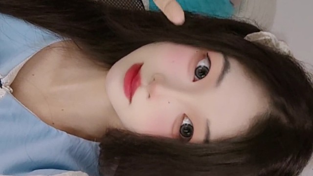 这是一条需要翻转手机 的视频