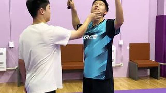 都说踢一脚会火，那被人踢呢？ #羽毛球 #运动 #体育 #打羽毛球 #川崎KACE