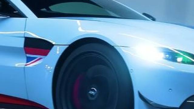 “让你身边的好朋友送你” #阿斯顿马丁vantage