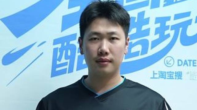 羽毛球还能这么玩？ #全国酷酷玩大赛 #荧光羽毛球#羽毛球