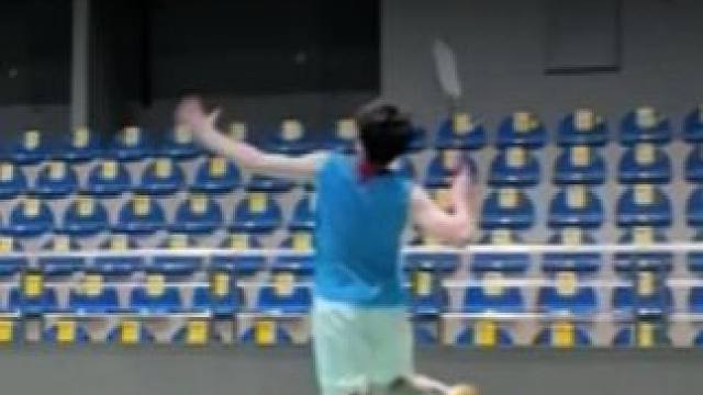 “原来片刻的幸福要用千万倍的痛苦来偿还” #羽毛球  #单打  #突击 #其实