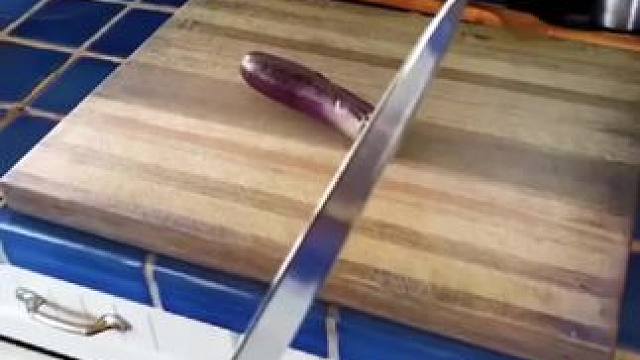 与其让孩子天天玩手机，不如带着孩子试试这些小游戏，这些小游戏不仅能激发孩子的求知欲与探索心，更能让孩