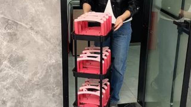 兔耳脸盆架 可以收纳多个脸盆，家里的刷鞋都可以挂上去，还不占空间