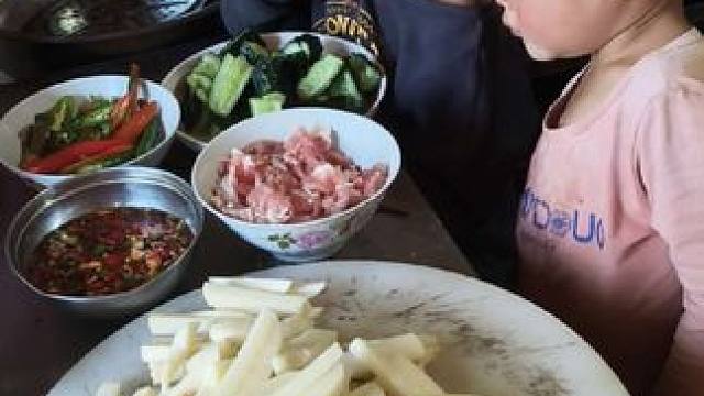 现在才做饭吃。