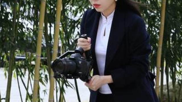 用一份爱好，填补闲暇的时光；用一份执着，追求美好的梦想；不知你是喜欢拍照还是被拍照？