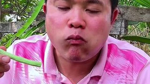 没吃完的猪肝，居然被老婆给做熟了她不懂我 #泰国大叔#泰国美食#内容启发搜索 #种草激励计划 #全民