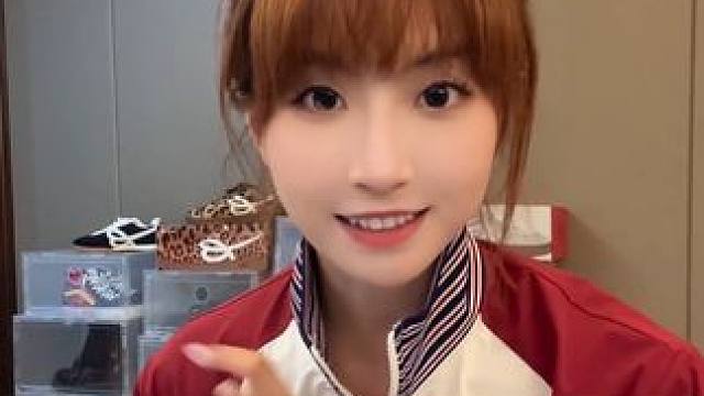 好穿到不想脱！这双德训鞋是“长在脚上”的百搭舒服
#HAPPYBIRDSDAY#板鞋#潮鞋推荐#嘉嘉