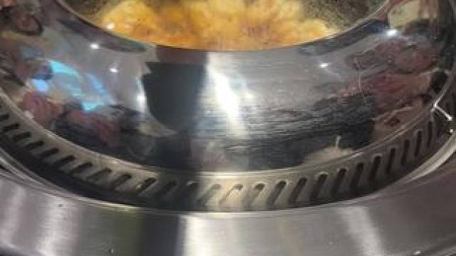 天冷了该吃铁锅炖啦
