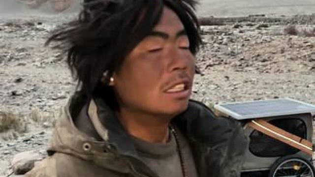 走了很久才有网络而且只有三格信号，也不知道今晚能不能直播 #骑行新疆 #记录真实生活 #露营地 #旅