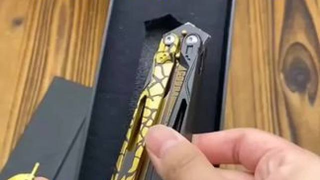 三角洲鼠鼠今天在潮汐摸到大红了，还成功撤退了 三角洲道具模型合金未开刃#好物推荐 #三角洲 #三角洲