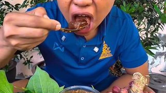 牛瘪蘸水大块鲜牛杂 #美食 #美食 #户外美食 #泰国美食 #内容启发搜索