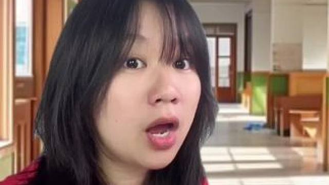 这首歌的第一句歌词是什么？