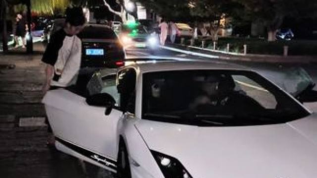 这一刻幸福具像化了