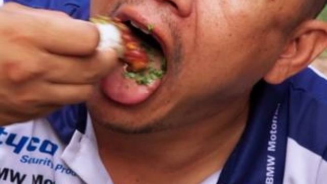 辣椒蘸水️新鲜牛肥瘦 #美食 #泰国美食 #美食 #户外美食 #内容启发搜索