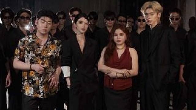 来自中式家族的压迫感