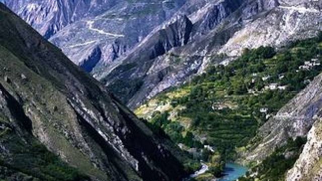 黑水河畔的古村落—色尔古藏寨#黑水#带你走进大山深处看美丽景色 #风景如画的地方 #大好河山一起打卡