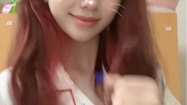 我又不是坏人干嘛离我那么远！