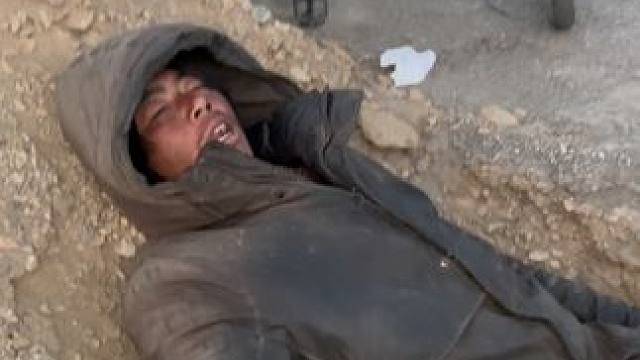 不行了没水了没水了不行了，今天露营地 有个房子挺好 #骑行新疆 #记录真实生活 #旅行 #露营地 #