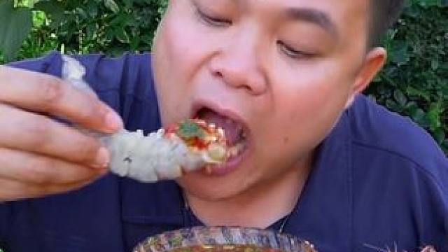 大把芽苗菜鲜辣料汁️刺身斑节虾 #泰国大叔#泰国美食#内容启发搜索 #种草激励计划 #全民任务