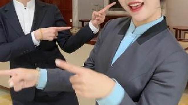 俩人见面就是跳