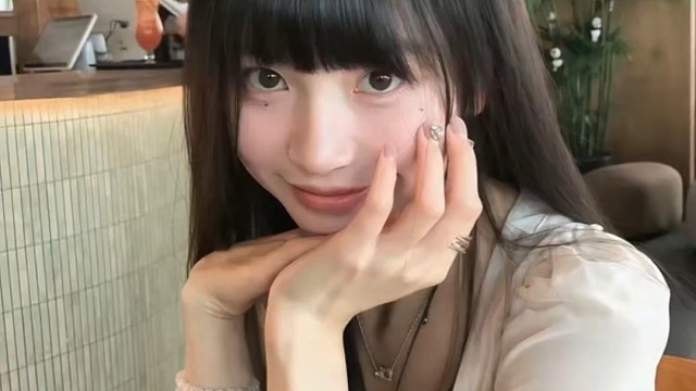 号番001｜大眼睛的诱惑