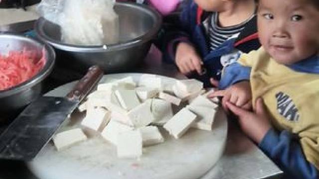 今天早上炒豆腐吃。