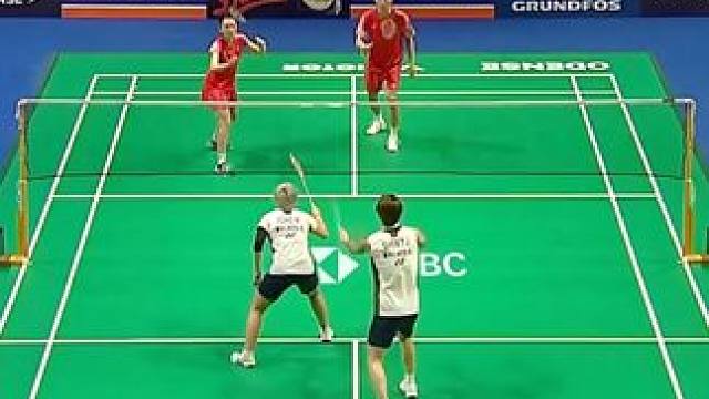 故技重施？不吃这套！丫邦丹麦复仇世界冠军。 #羽毛球 #蒋振邦 #魏雅欣