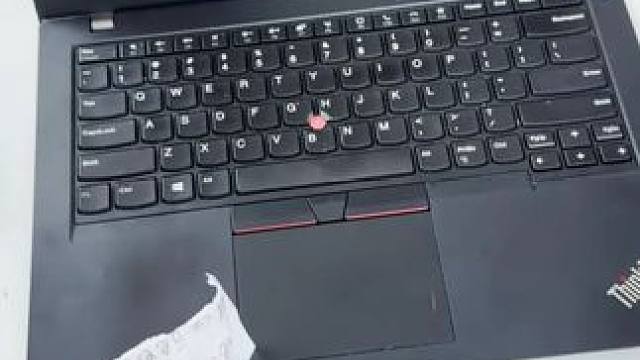 这电脑是到底不充电，还是不能亮机 #电脑 #芯片级维修