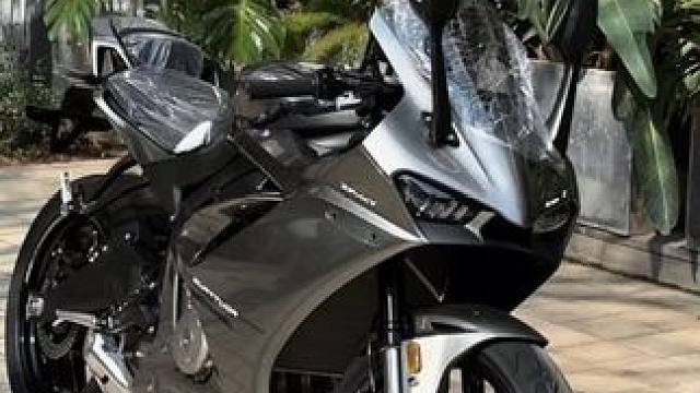 你不会无缘无故刷到 #凯越450rr曼岛 #机车 #四缸仿赛