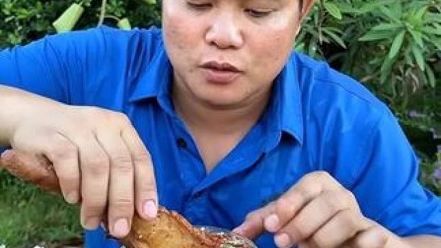 泰式‍剁椒料汁️油炸猪尾巴 泰国美食