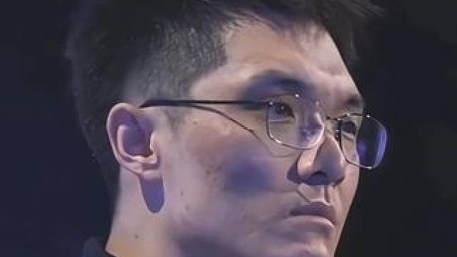 磊哥经典牌局，封神操作只在一瞬间，记不住对三做大，你完什么斗地主，三不带那是神来之笔，磊封神牌局合集