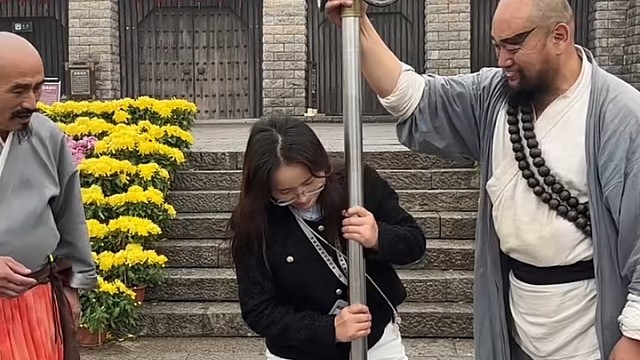 这把刀总重量380斤，别问我为什么知道[捂脸]