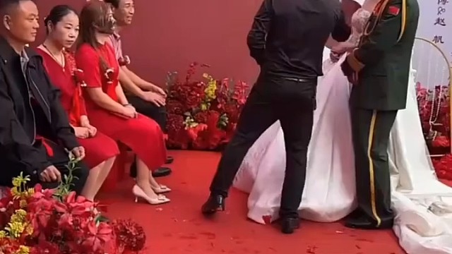 这是告诉老丈人：嫁出去的女儿泼出去的水[捂脸]