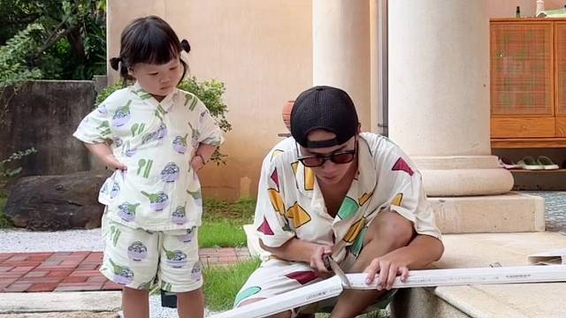 当爸爸做家务时...