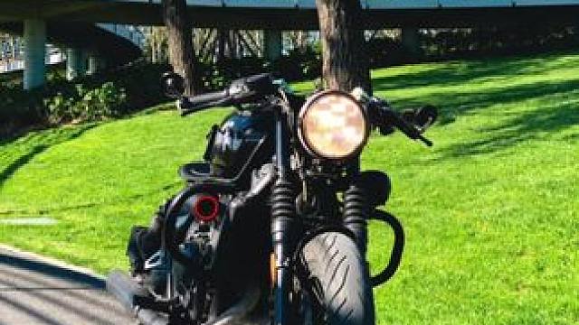 HELLO MOTO 长江700 bobber 坝河东边修好了，趁着暖和还能骑几天
#长江700 #