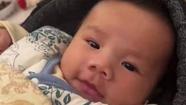 他是饿了吗#也太可爱了吧 #记录宝宝的日常 #人类幼崽成长记