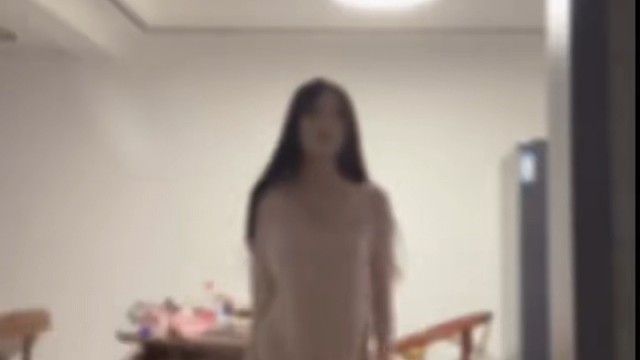 喜不喜欢企业家，嗯？说话！