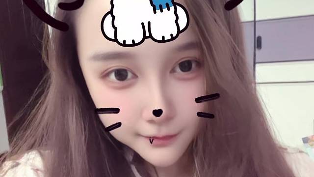 我特别喜欢你主动找我， 这样我才敢确定， 你没有嫌我烦。