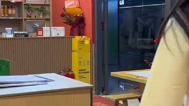 《礼物是你的谎言》