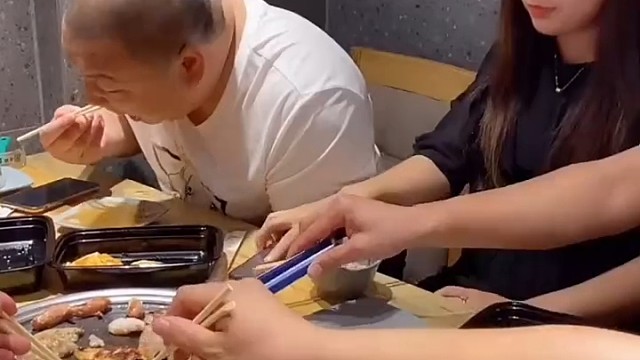 这哥们够实在，能处[捂脸]