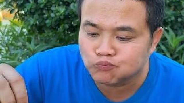 泰式小米辣蘸水️炭烤肥肥的猪头肉 #泰国大叔#泰国美食#内容启发搜索 #种草激励计划 #全民任务