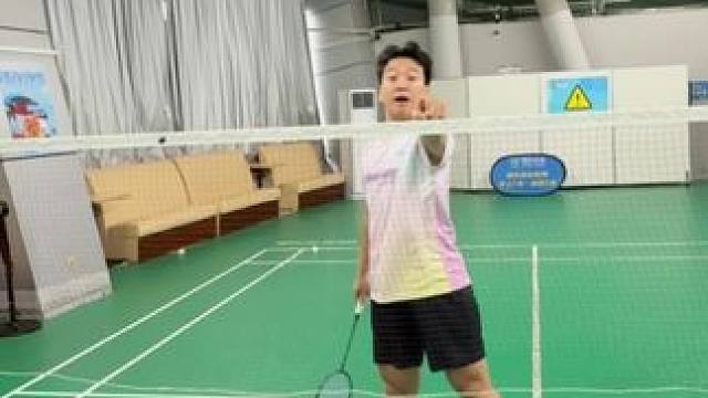 不能偷后场吗#羽毛球 #川崎极光7
