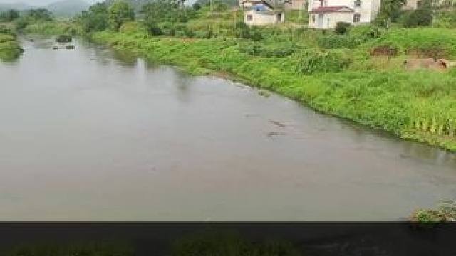 赓溪村 南丰民谚有云：“赓溪竹马石邮傩，水北堡里有和合。”带你走进赓溪村，品尝南丰蜜桔，见识一下竹马