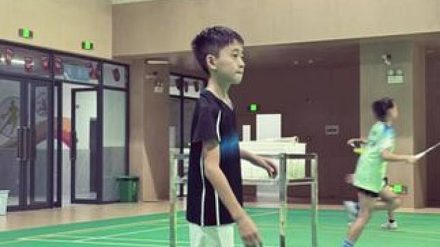 羽球人走到哪都是一双羽毛球鞋 #羽毛球 #廖百川 #川崎穿越球鞋 #川崎穿越星河SElite球鞋