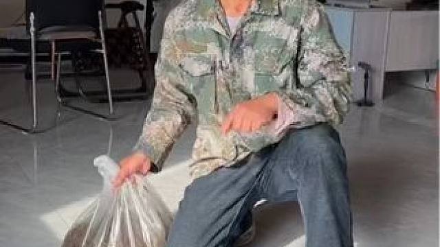 小铁匠真精神，还是那个味