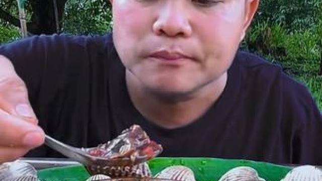 泰式‍酸辣剁椒酱汁️鲜嫩大毛蛤 泰国美食