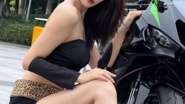 #机车小姐姐 #女骑 #超酷
