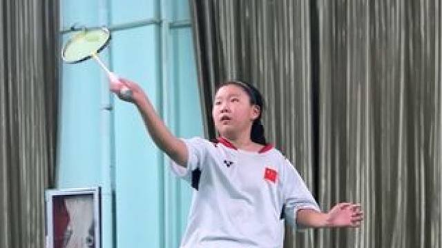 #羽毛球 #羽毛球教学 #新疆昌吉 学羽毛球一年半，看着一点点进步