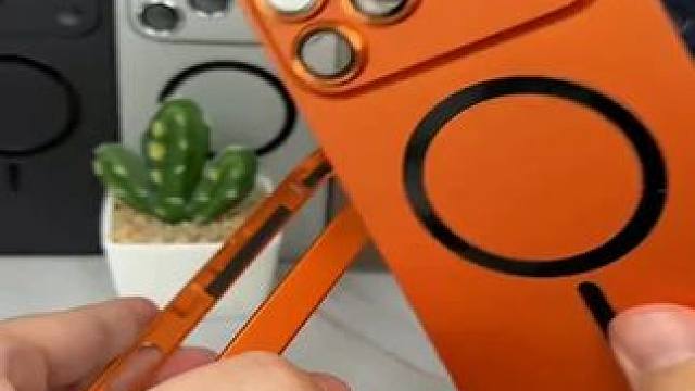 这款金属边框手机壳真正复制了 iP 的原始感觉...